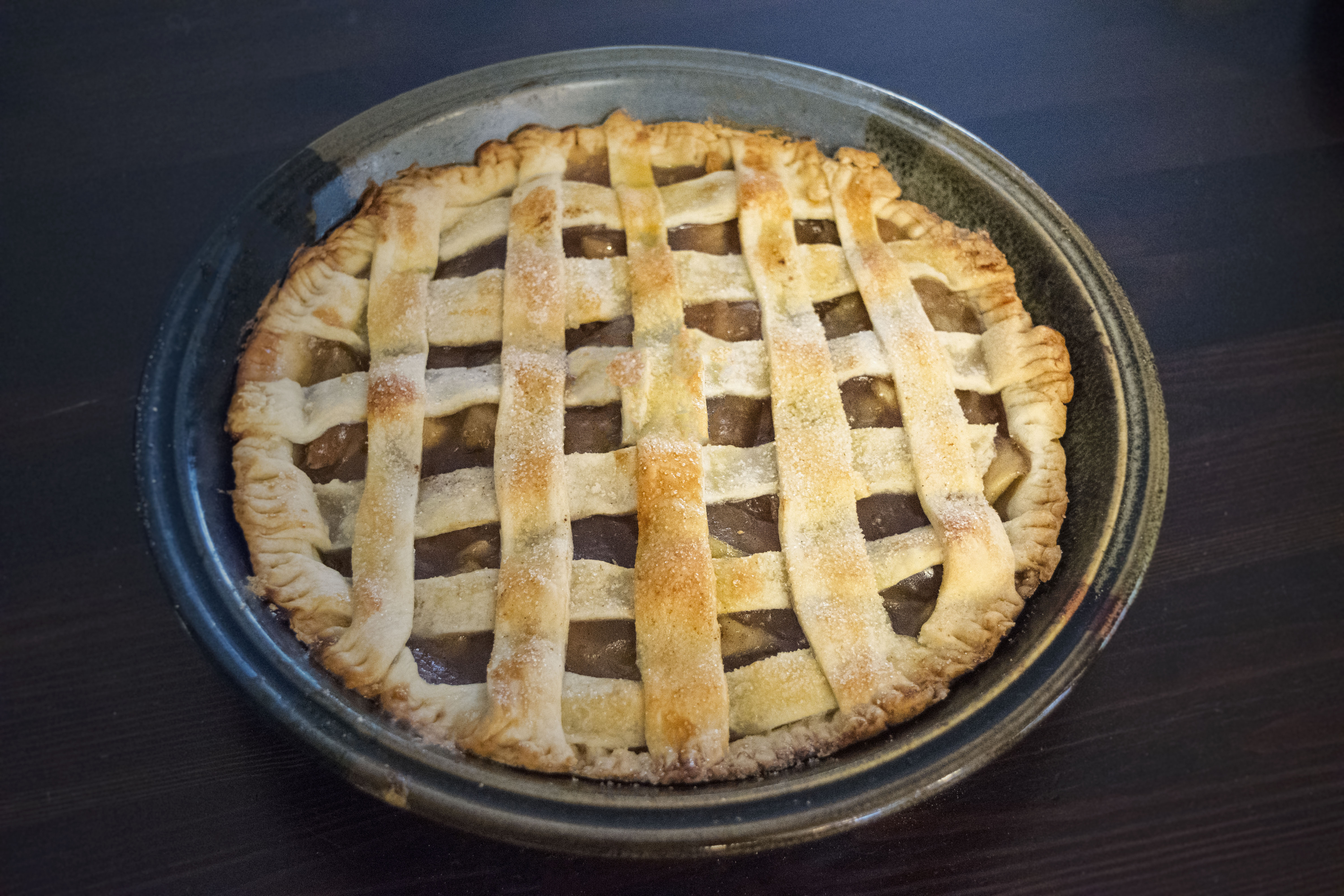 apple pie with cinnamon, nutmeg and cardamom